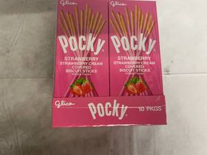 lot 154 image: 10 Pack of Pocky Strawberry Cream Covered Biscuit Sticks