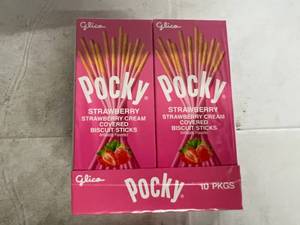 lot 158 image: 10 Pack of Pocky Strawberry Cream Covered Biscuit Sticks