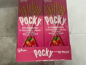 lot 159 image: 10 Pack of Pocky Strawberry Cream Covered Biscuit Sticks