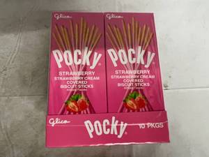 lot 163 image: 10 Pack of Pocky Strawberry Cream Covered Biscuit Sticks