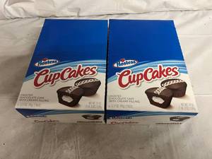 lot 212 image: 2 x 6 Packs of Hostess Cupcakes - 24 Total