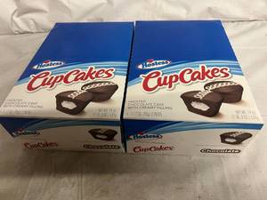 lot 214 image: 2 x 6 Packs of Hostess Cupcakes - 24 Total