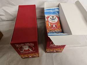 lot 228 image: 2 x 20ct of Dees Nuts Ranch Sriracha Packs