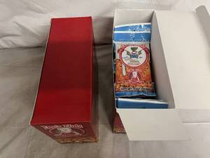lot 229 image: 2 x 20ct of Dees Nuts Ranch Sriracha Packs