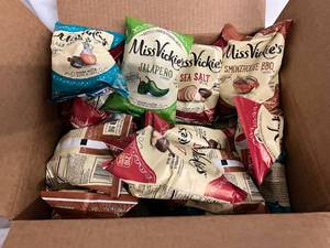 lot 254 image: 28ct of Miss Vickies Varity Pack Chips