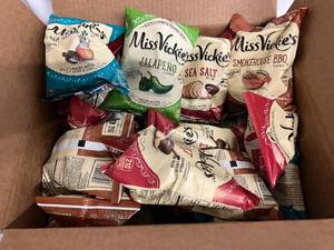 lot 255 image: 28ct of Miss Vickies Varity Pack Chips