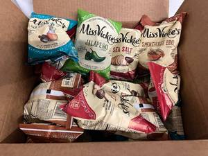 lot 256 image: 28ct of Miss Vickies Varity Pack Chips