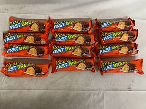 lot 266 image: 12 Reeses Fast Break Bars