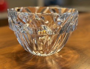 lot 16 image: Orrefors Erika Lagerbielke Crystal Bowl