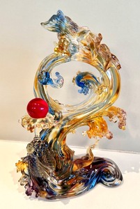 lot 22 image: Amore Jewell Great Luck Always Come Goldfish with Red Ball Crystal Sculpture