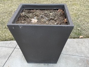 lot 26A image: Set of Three Resin Planters