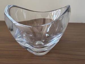 lot 30 image: Nambe Crystal Amore Bowl