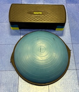 lot 43 image: Bosu Ball and Step Up