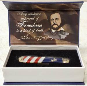 lot 6 image: Colt The Legend Continues Folding Knife (View Photos)
