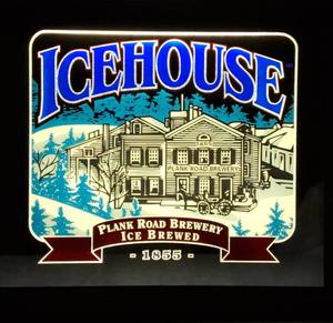 lot 26 image: Vintage ICEHOUSE - Blank Road Brewery - Ice Brewed 1855 Sign - Lights Up (View Photos)