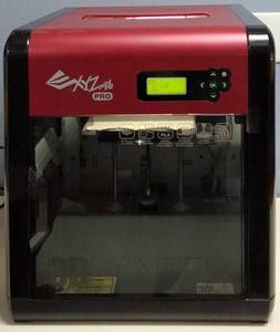 lot 36 image: XYZ Printing Pro da Vinci 1.0 Professional - 3D Printer (View Photos)