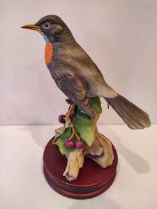 lot 40 image: AK KAISER Limited Edition Robin Figurine