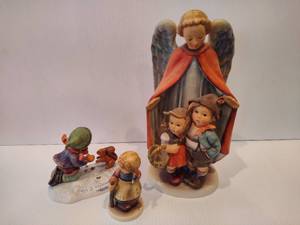 lot 31 image: GOEBEL M.J. Hummel Figurines