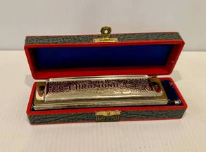 lot 33 image: Vintage Hohner Chromatic Harmonica The Super Chromonica