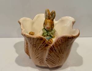 lot 38 image: Cute Peter Rabbit Ceramic Candy Dish