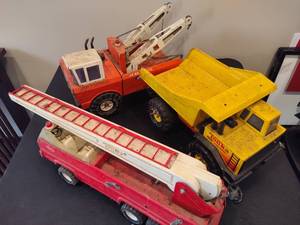 lot 86 image: Three Vintage Tonka Trucks