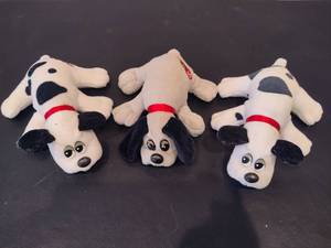 lot 91 image: Vintage Pound Puppies