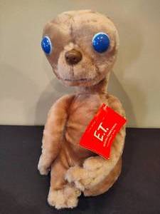 lot 92 image: ET Stuffed Animal New wTags