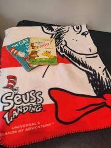 lot 95 image: Dr Seuss Fleece Blanket & Books