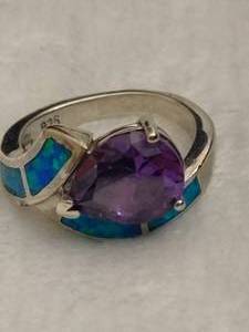 lot 118 image: Amethyst wBlue Fire Opal Inlay Silver Ring - Stamped 925