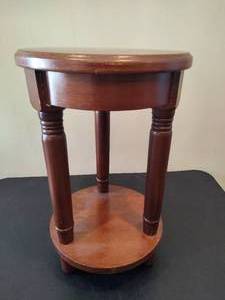 lot 123 image: Small Wood Plant Stand