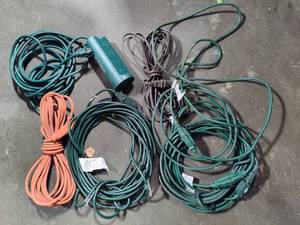 lot 130 image: Asst Extension Cords