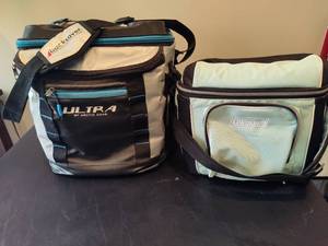 lot 131 image: Insulated Travel Bags
