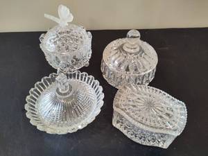 lot 141 image: Asst GlassCrystal Trinket Boxes wLids