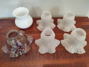 lot 72 image: Assorted Fan LightHurricane Light Covers (Lot 3)