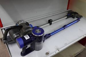 lot 470 image: 2 Cordless Vacuum Cleaners