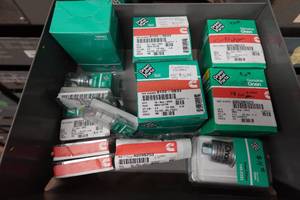 lot 50Z image: ONAN Parts - Filters, Plugs