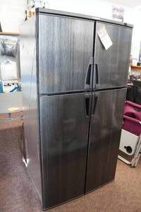 Dometic RM1350 13 cu ft Manual Lock RV Refrigerator