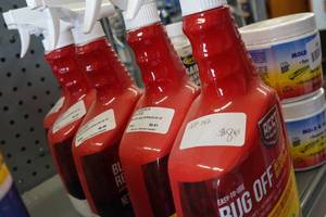 lot 299 image: 5 Spray Bottles Best Bug Off