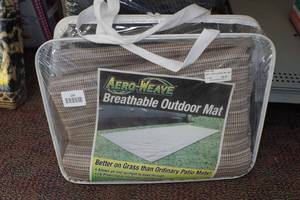 lot 100 image: Aero-Weave Breathable Outdoor Mat