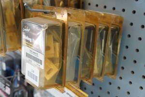 lot 119 image: 5 Packs of Carefree Sliding Eyelets