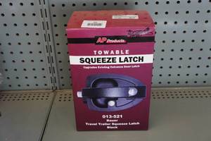 lot 65 image: Travel Trailer Squeeze Latch 013-521