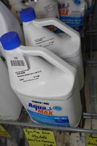 lot 139 image: Aqua Max Holding Tank Treatment