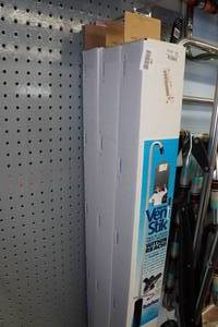 lot 198 image: 2 34 Vent Sticks
