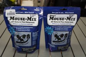 lot 265 image: 2 Moens All-Natural Mouse Mix Deterrent