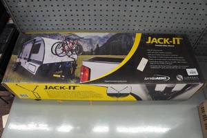 lot 46 image: Lippert Jack-It Double Bike Rack