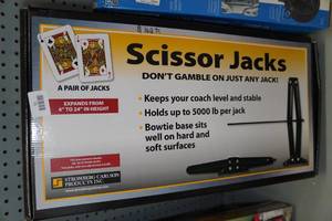 lot 11 image: Set of 2 Expandable 4-24H Scissor Jacks