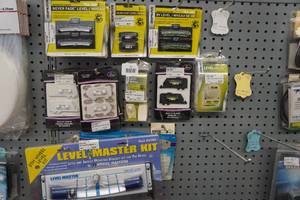 lot 22 image: Large Assortment of Trailer Levels