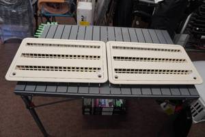 lot 120N image: 2 Refrigerator Vent Assembly Side -Ivory