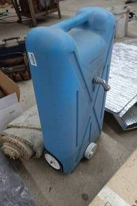 lot 395 image: Tote-Along 10 Gallon Drain Water Tank