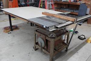 lot 374 image: Vintage Craftsman Table Saw with 76 x 57 Extended Work Surface